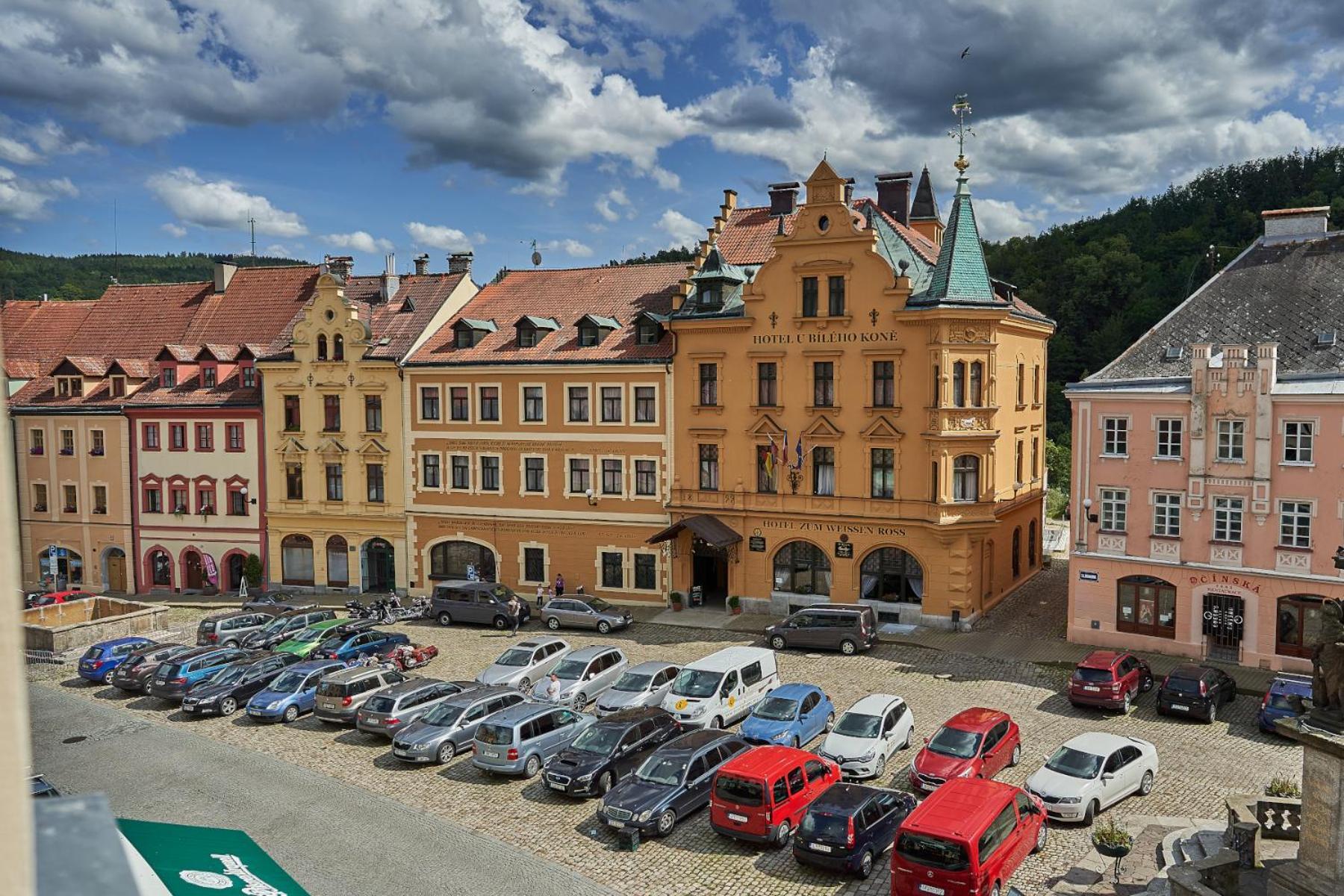 Pension Ulrika - Ubytovani Pod Hradem Локет Екстериор снимка
