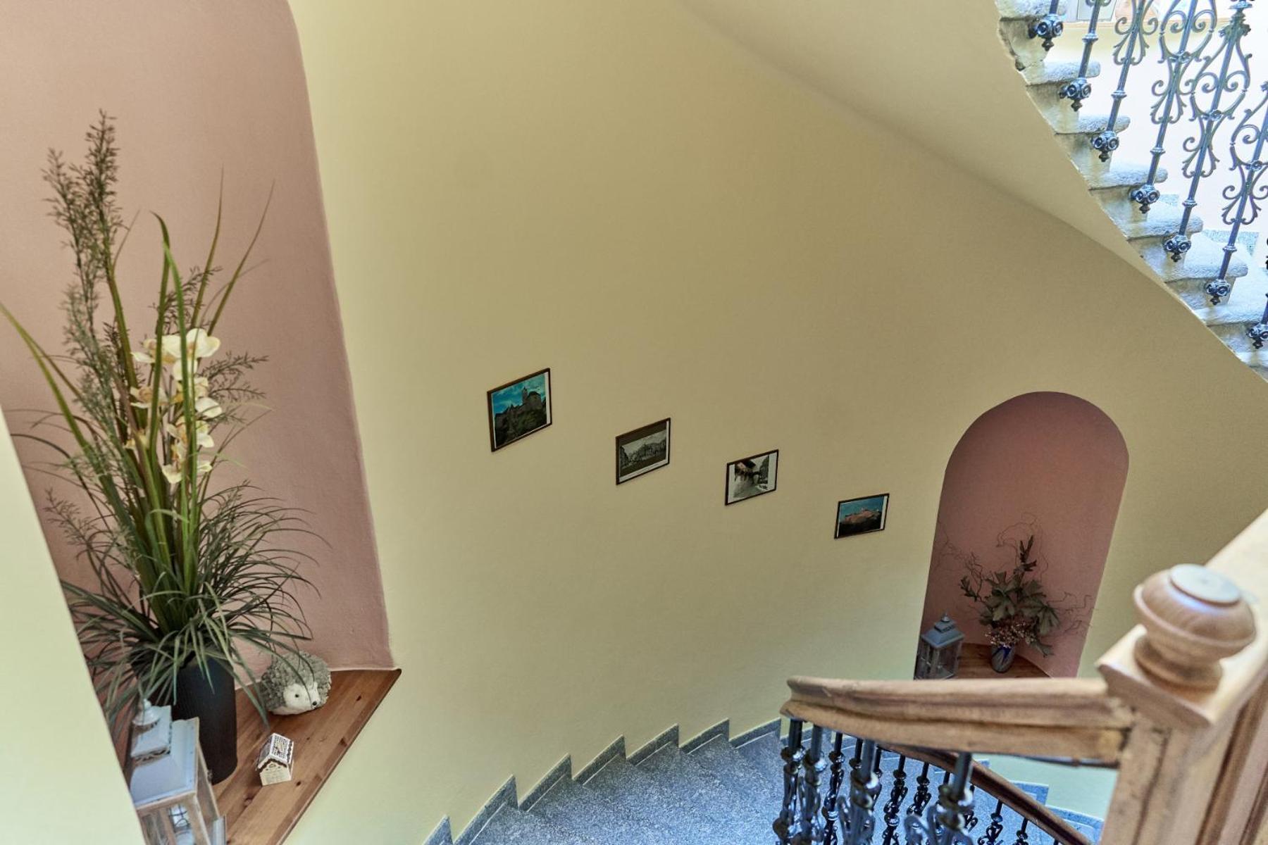 Pension Ulrika - Ubytovani Pod Hradem Локет Екстериор снимка